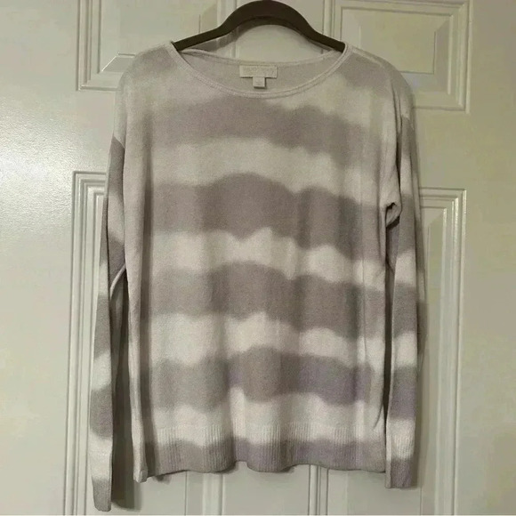 SMALL Barefoot Dreams Watwrcolor Boatneck Pullover in Gray Skies New Without Tag - Picture 3 of 4